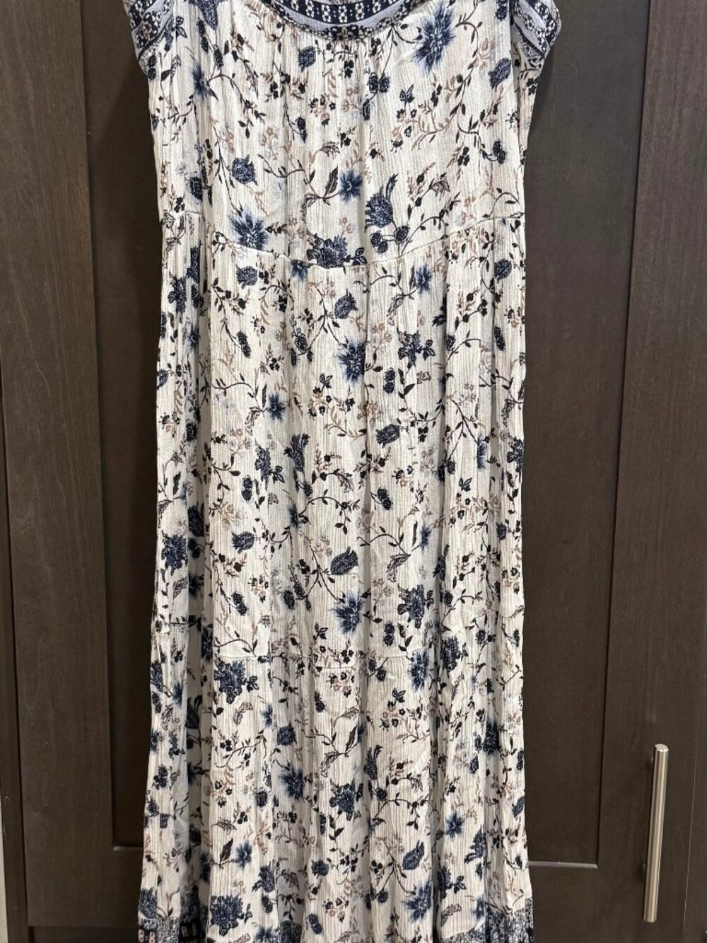 Knox Rose Floral Boho Maxi Dress with Blue and White Print Size M